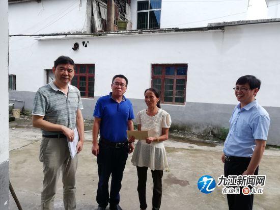 德安县高塘乡:走访慰问贫困户 爱心企业暖人心