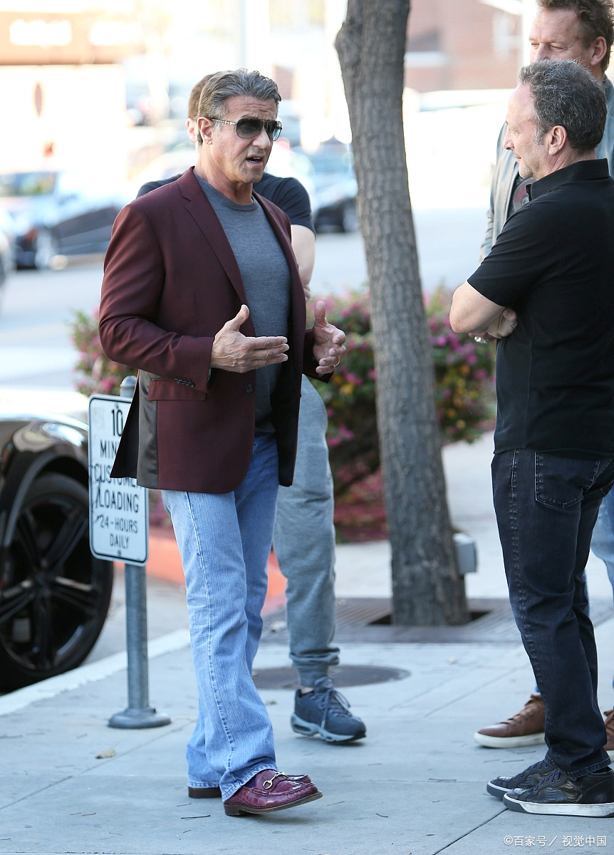 电影巨星史泰龙,不信命,终将为梦想而成功!