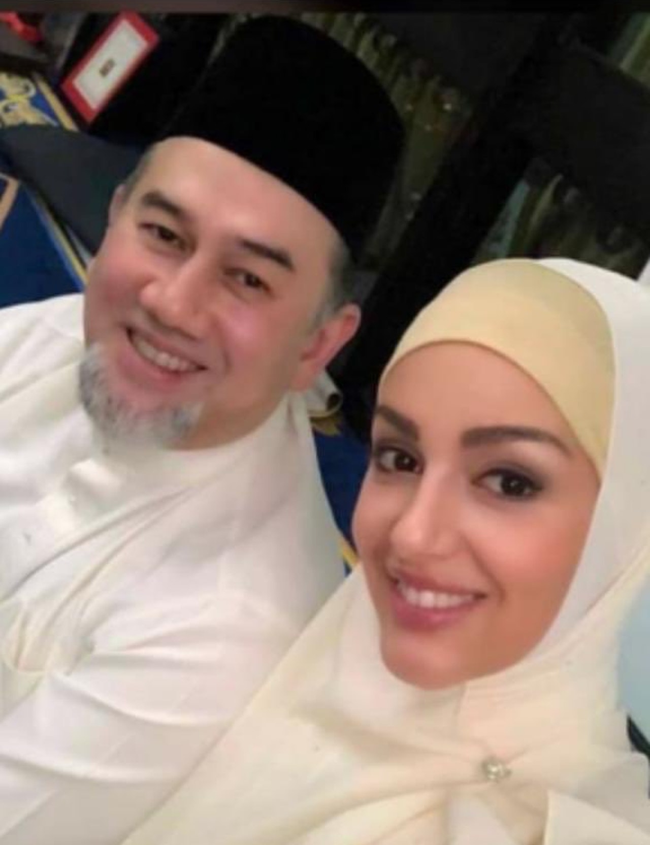 不爱江山爱美人?传马来西亚国王退位,与俄国美女妻子有关