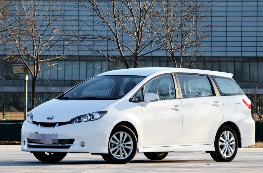 美观大气,线条流畅,搭配合理,这样的车型给谁谁不爱