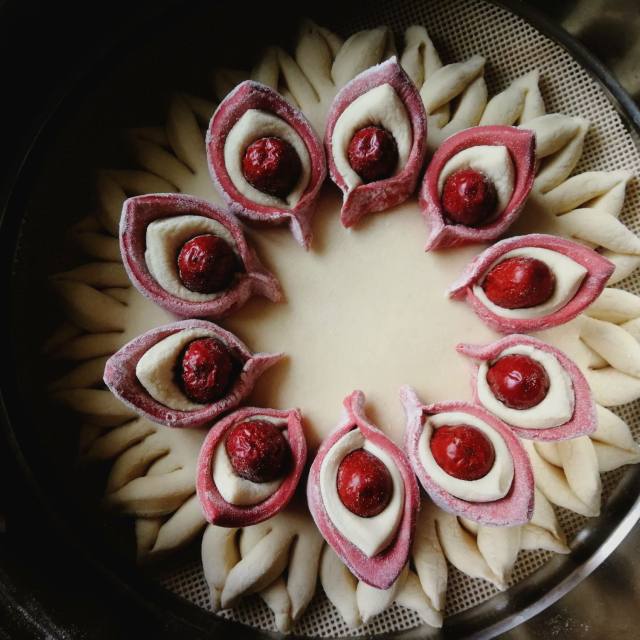 二十八,蒸枣花,我们年年二十八,都要蒸几坨