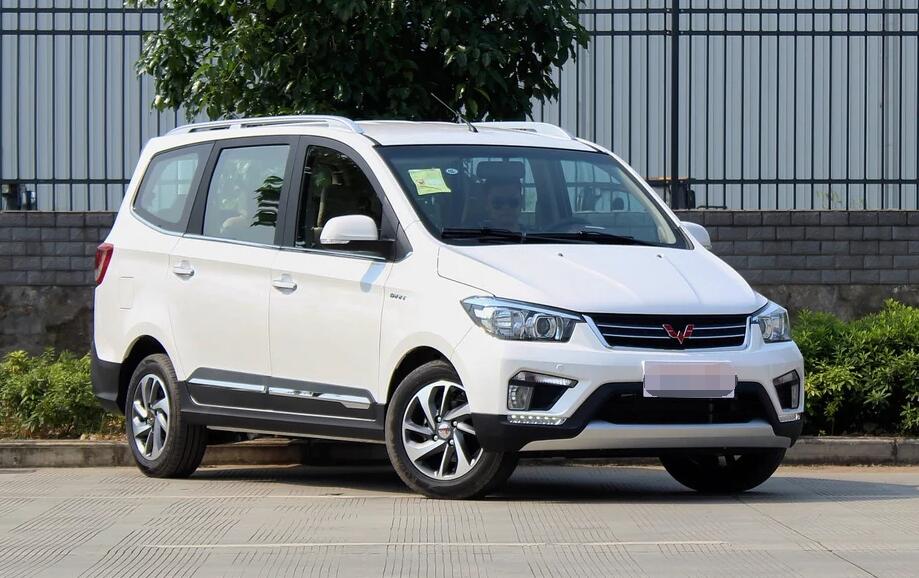 上汽通用五菱-五菱宏光s1