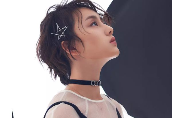 《独家记忆》中的学霸宋琪琪,神似石原里美,现实照片充满高级感