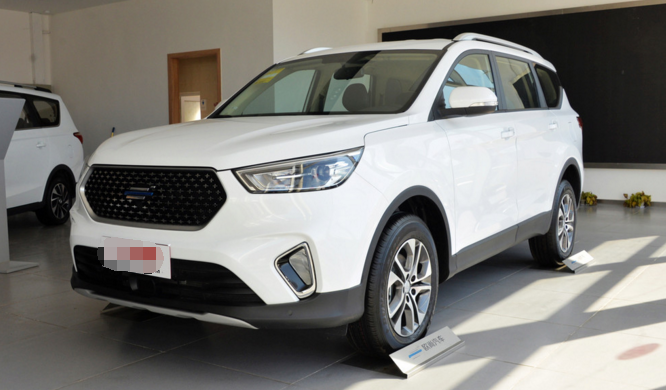 长安欧尚cos1°(科赛)车身线条比较流畅,外形保持着优雅感