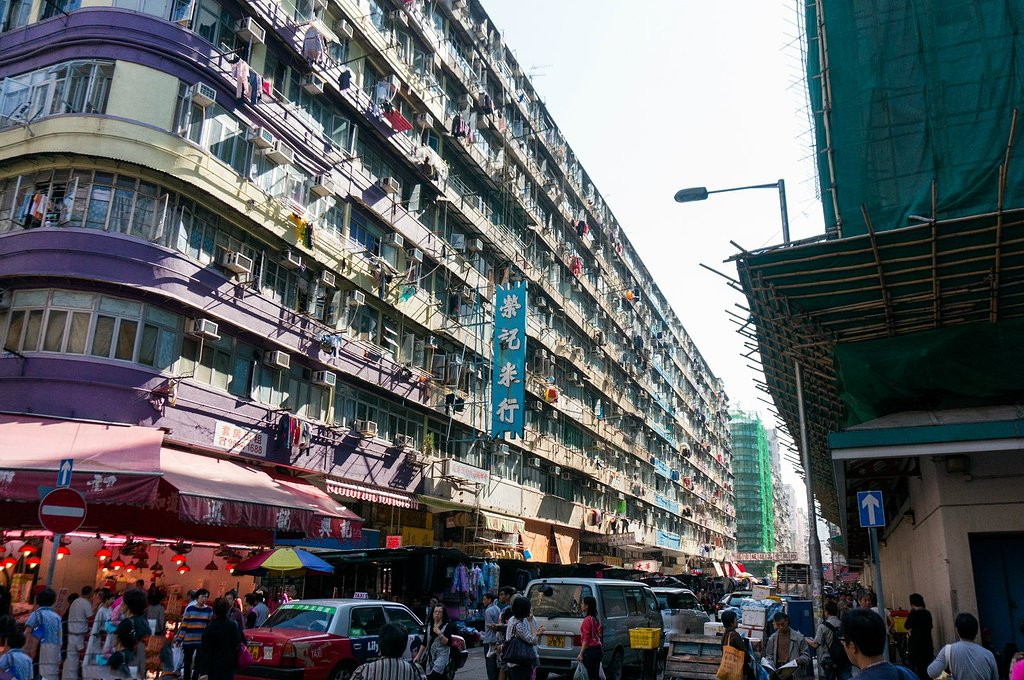 走进真实的香港老街区,没有富丽堂皇,只有香港人最真实的生活