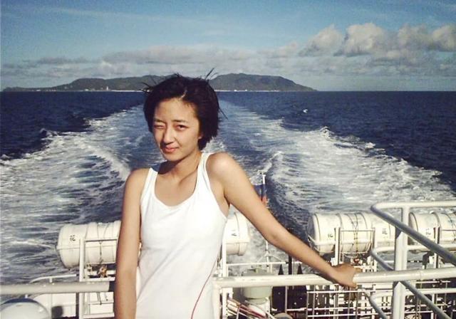 相差17岁,恋爱14年:桂纶镁分手导演男友,她真亏了吗?