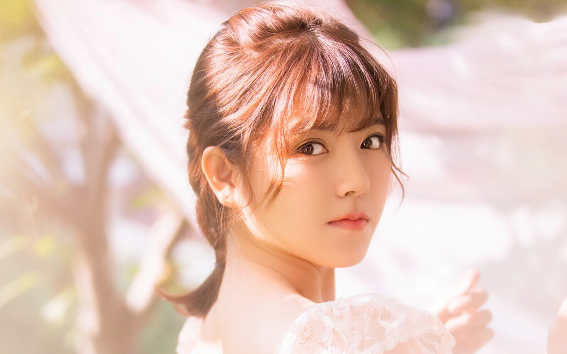 3月份,桃花灿烂,春心荡漾的星座:爱情称心如意