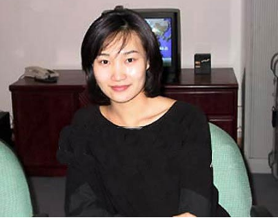 她曾央视"骗子"女主播,欺骗观众12年,今39岁无人敢娶!