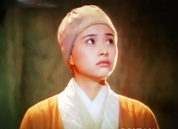 童年女神凌小小,为形象放弃郭芙一角,转型却与吴彦祖拍大尺度戏