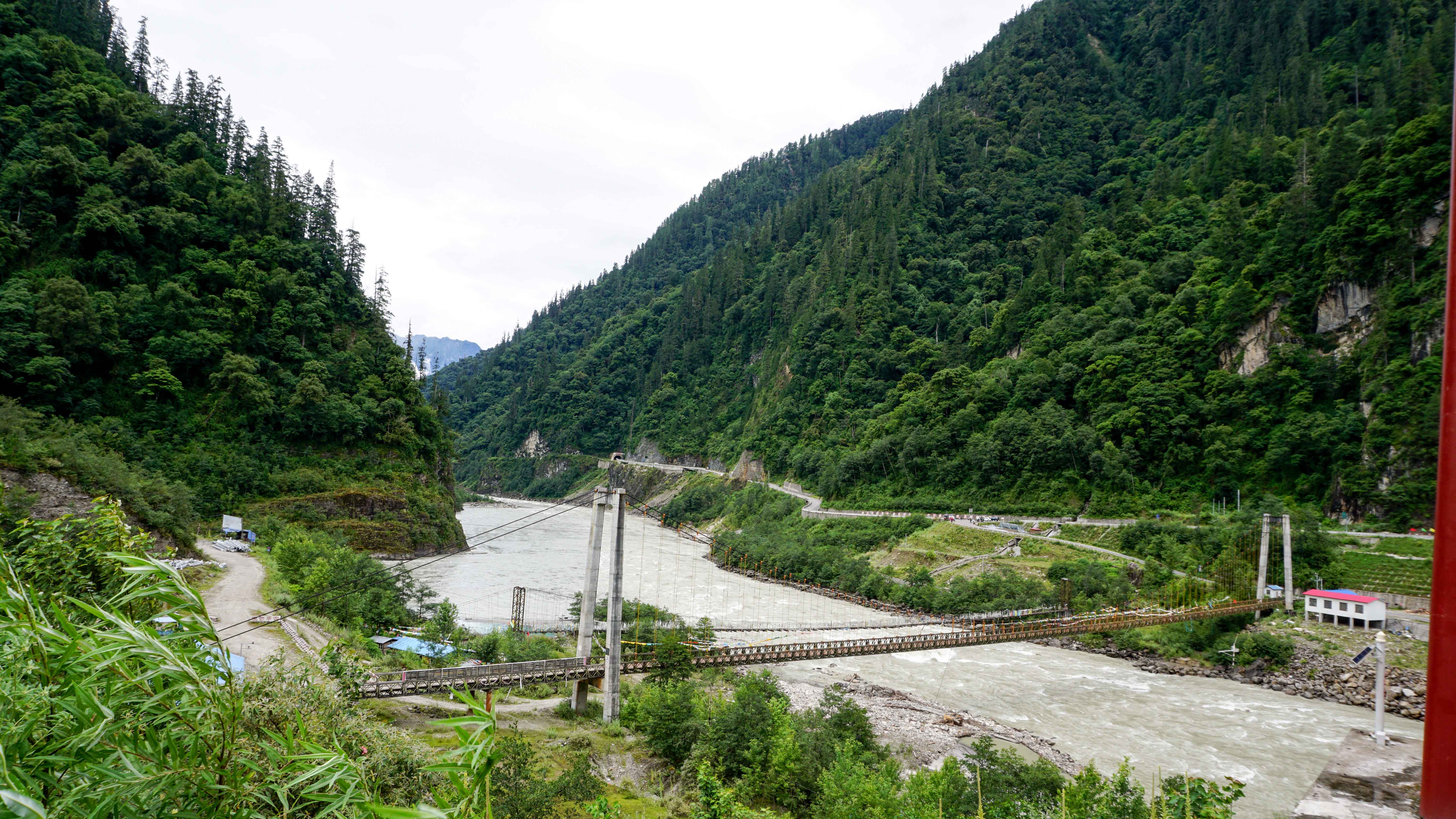 橋樑垮塌?西藏通麥大橋,你不知道的歷史