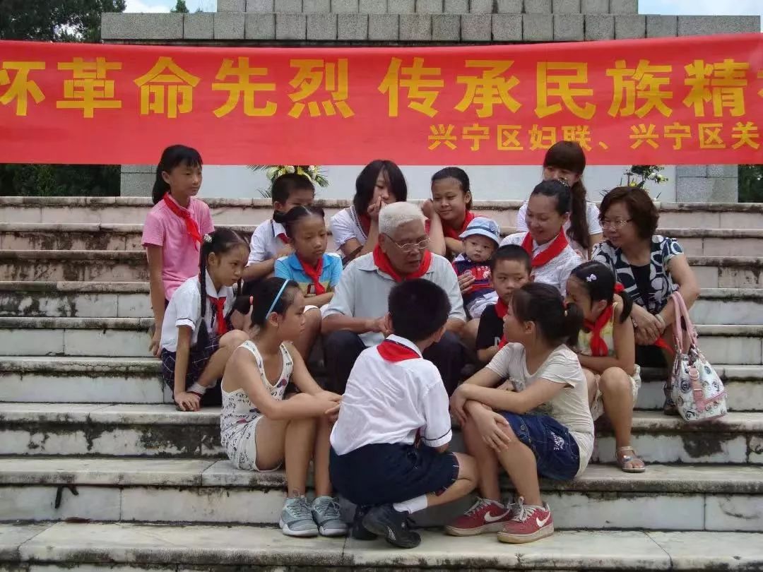 国士之风:立鸿鹄之志,以一生践行
