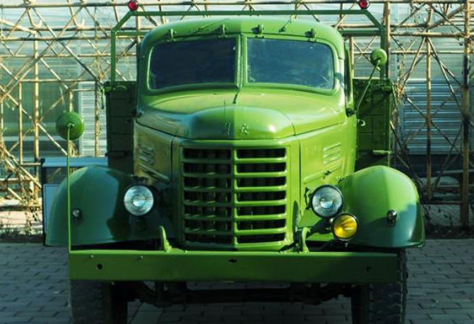 中国第一辆汽车解放ca10,几张照片带大家重温老解放ca10的魅力