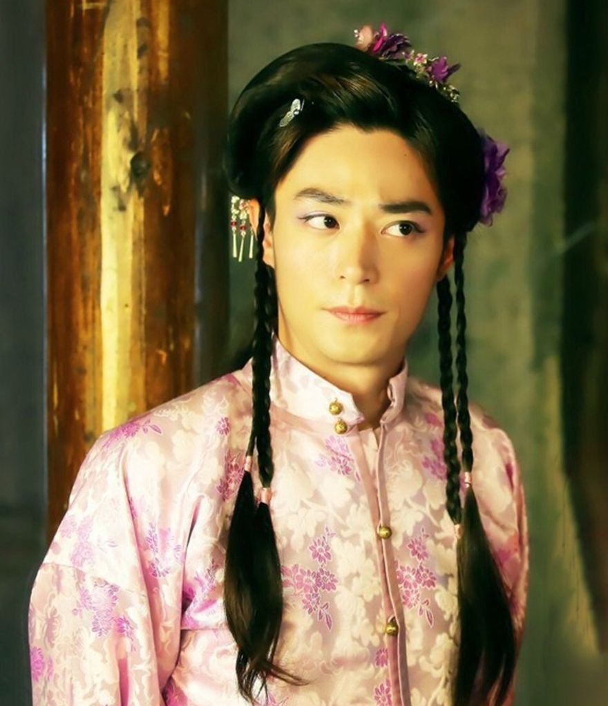 男明星男扮女装:王源可爱,胡歌妖娆,一个比一个美