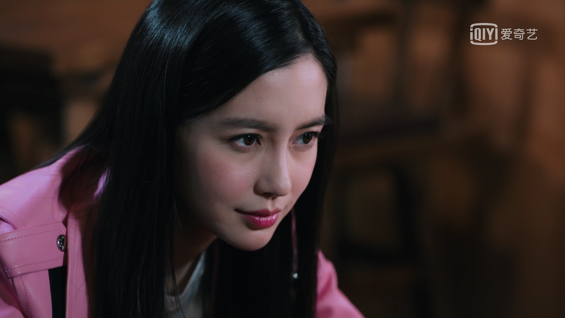 杨颖的演技再出新高度,瞪眼加上伸脖子,真尴尬!