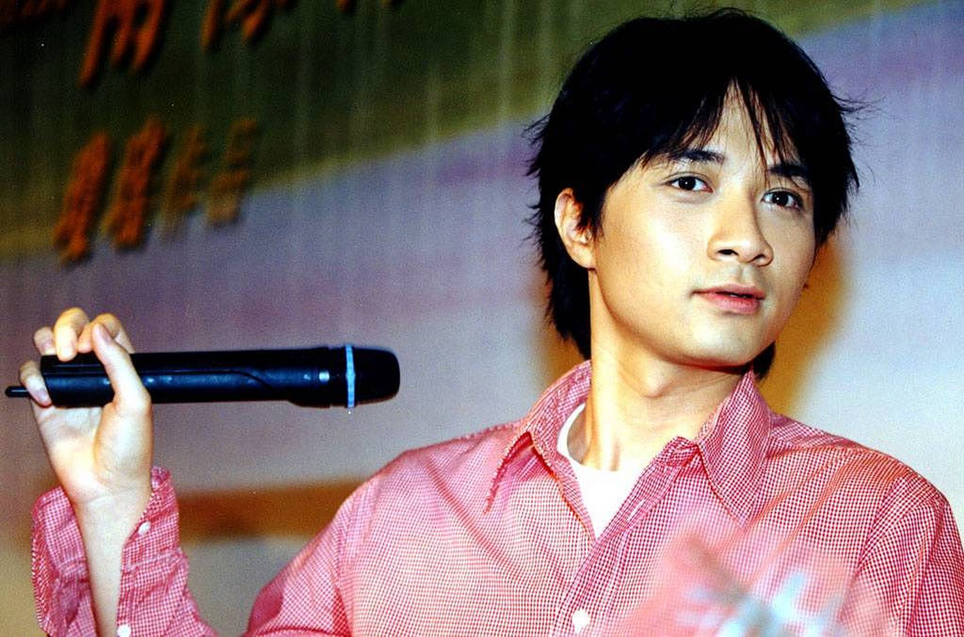 说到古巨基就忘不了他饰演的渣男何书桓,这是古巨基在内地最有名的