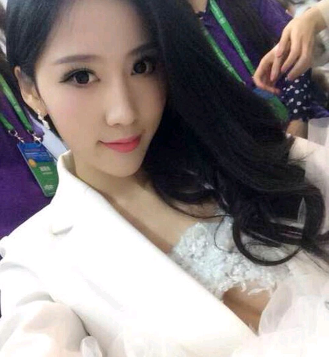 "第一丰满"车模,韩盼盼被网友封为"新一代性感车模小天后".