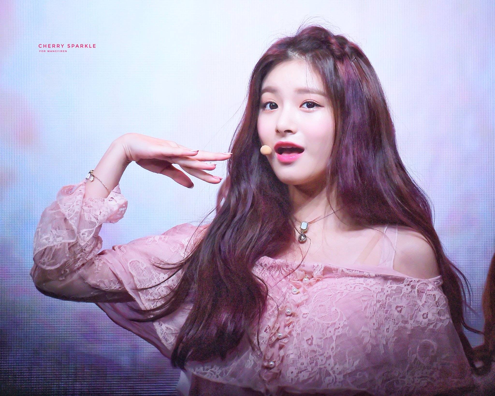 王怡人成女版justin?produce 48良心舞台,为何火不过《101》?