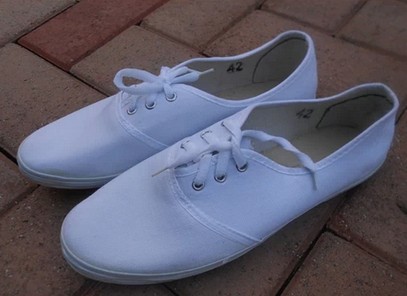 回忆童年穿过的经典服饰,看完最后一个泪流满面!