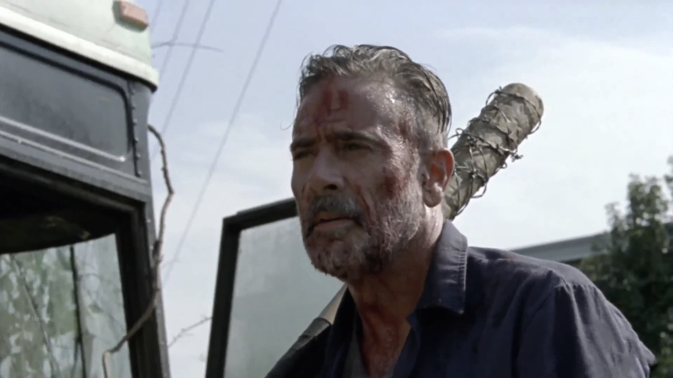 行尸走肉:尼根的愤怒被点燃,拿回露西尔和皮衣,独闯低语者老巢