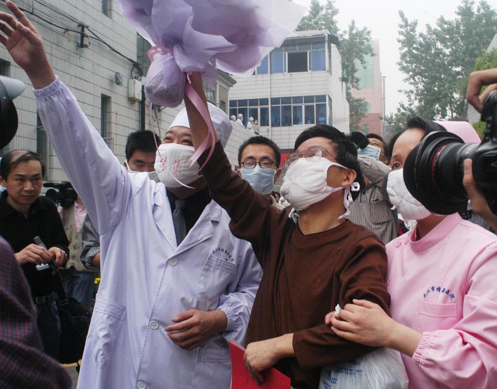  2003年的病毒死了多少人(2003年的病毒的资料)