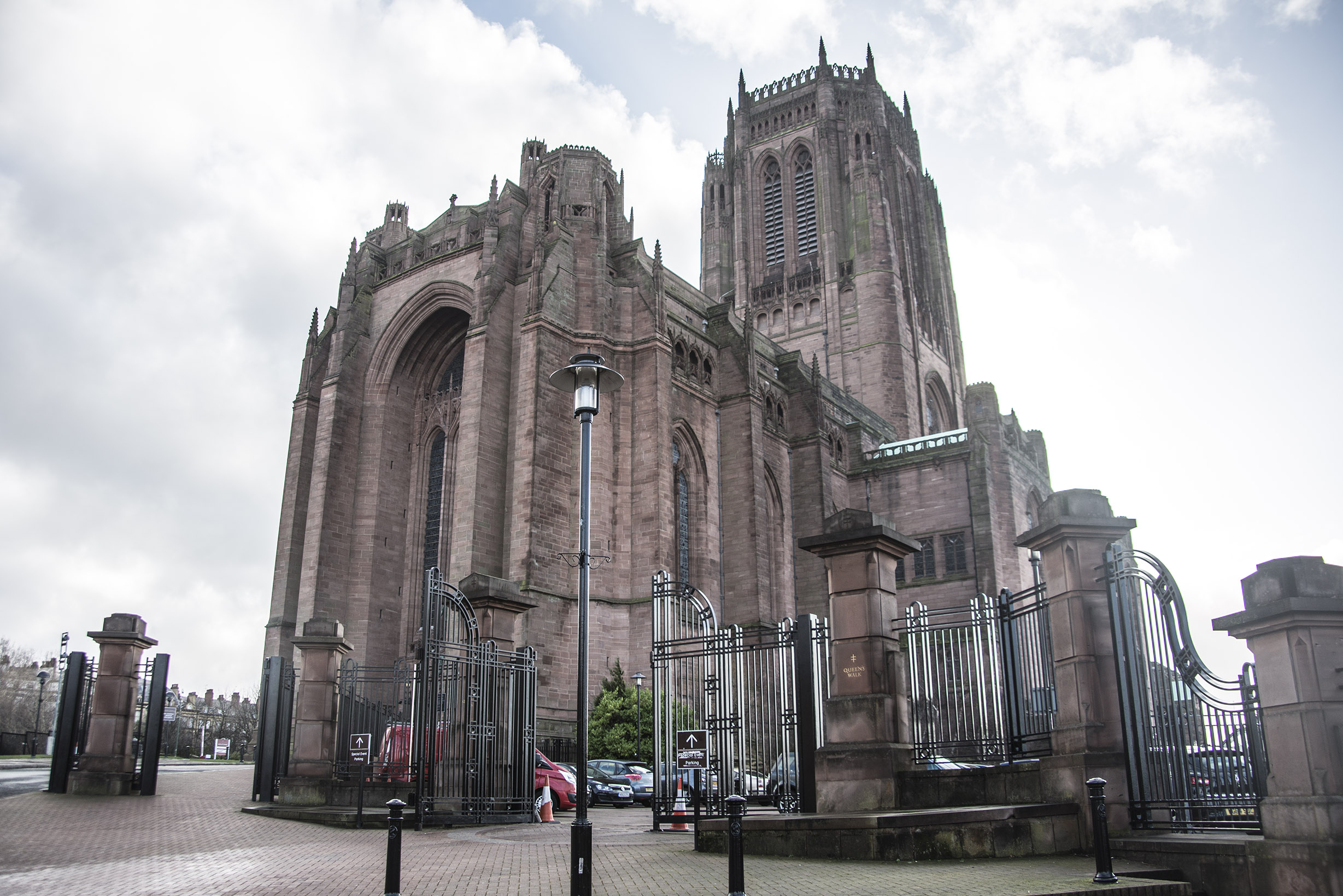 top7:英国利物浦大教堂,内部面积为9687平方米 ; 利物浦大教堂的内部