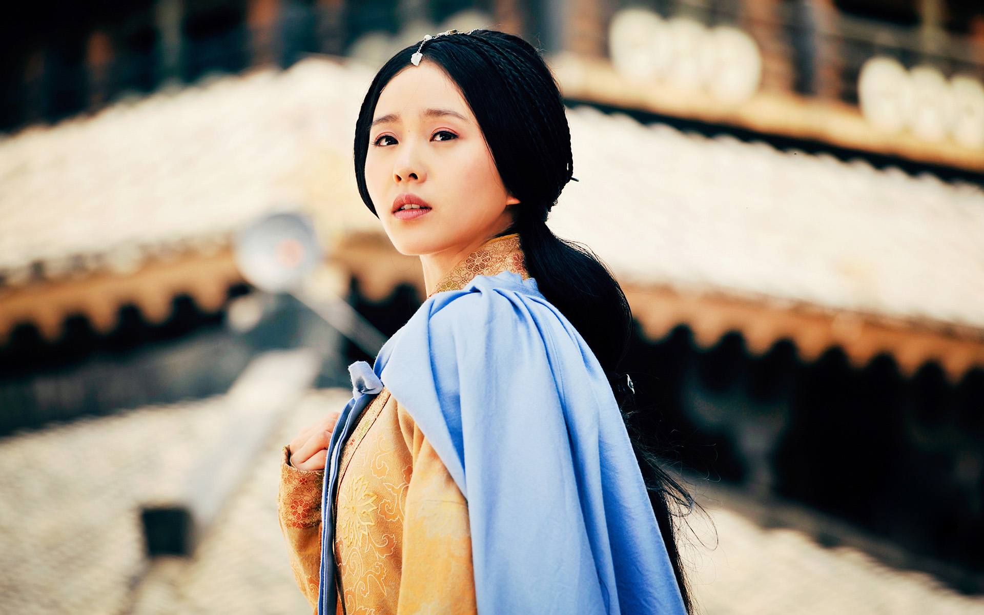 刘诗诗古装造型实在是太惊艳了,清纯可人的眼神,微微一笑很倾城