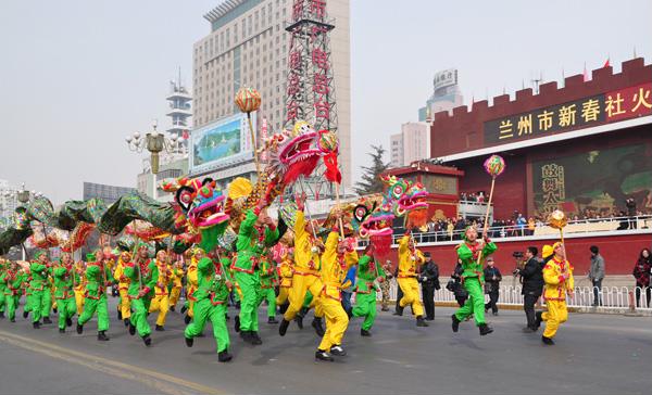 甘肃人春节过年的习俗都有哪些?