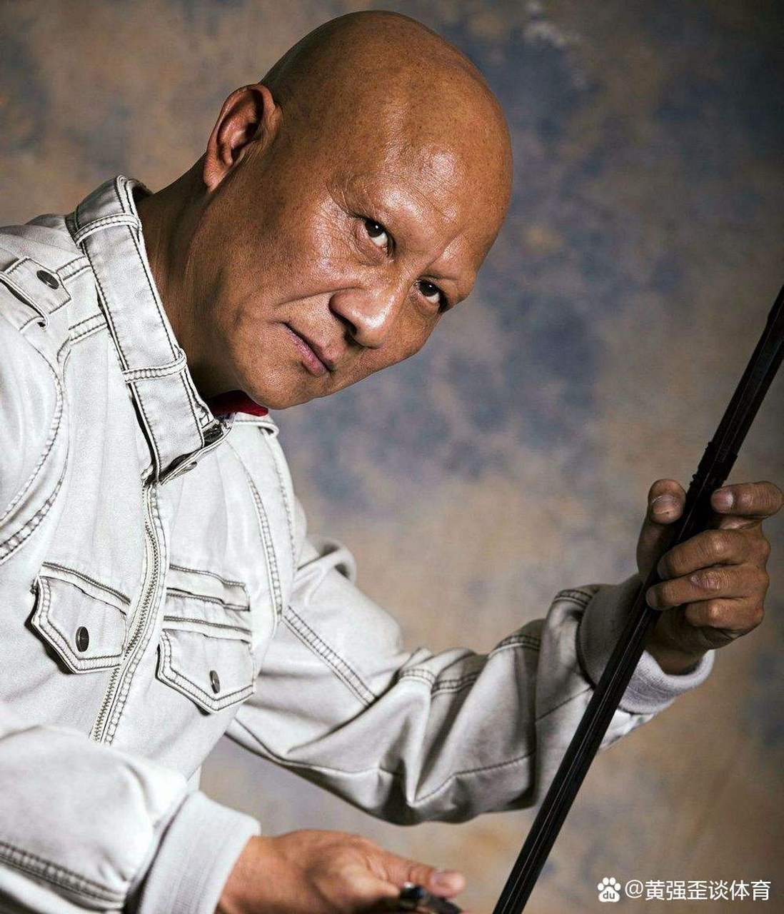 体委十分重视这部电影,制片人找到相关领导,想让他们帮助协调一下演员