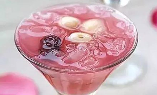 处暑吃什么?来试试石榴银耳羹,滋阴润肺,清爽宜人!