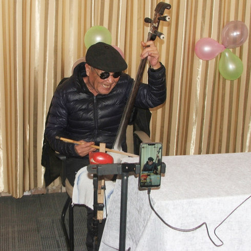 著名坠子大师郭永章来冠县献艺