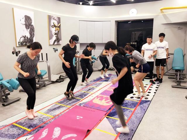 对标curves,beaufit怎样用私教小团课打造女性专属健身房?|创业熊