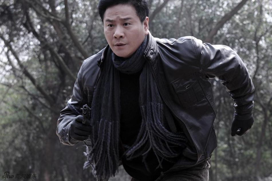 为心仪对象他与前妻离婚选择净户,现无人问津,前妻:人气主持人