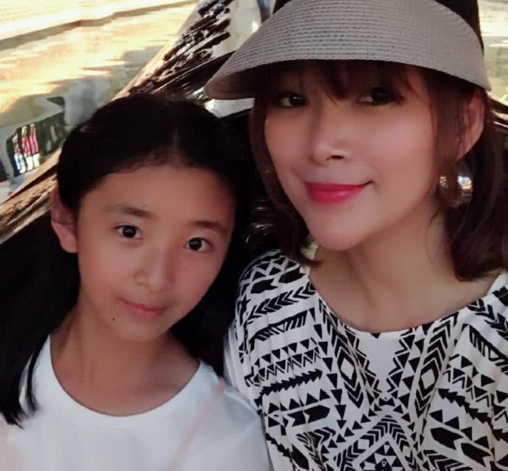 《变形计》最幸运的女孩,可爱内向,颜值却"秒杀吴宣仪