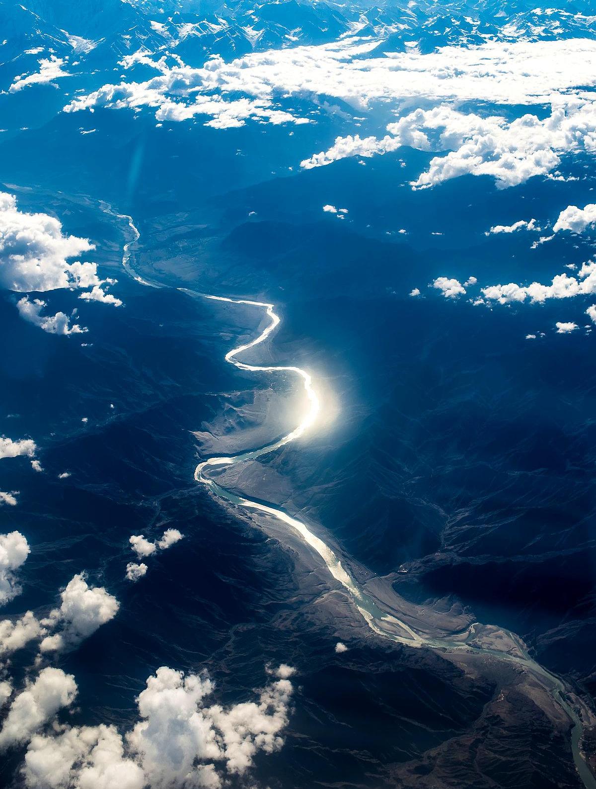 "雪的故乡"喜马拉雅山圣母峰