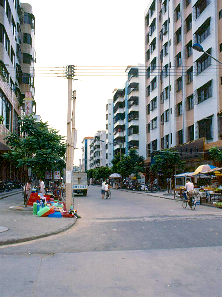 广东茂名1997年,记忆中的大厦与街景