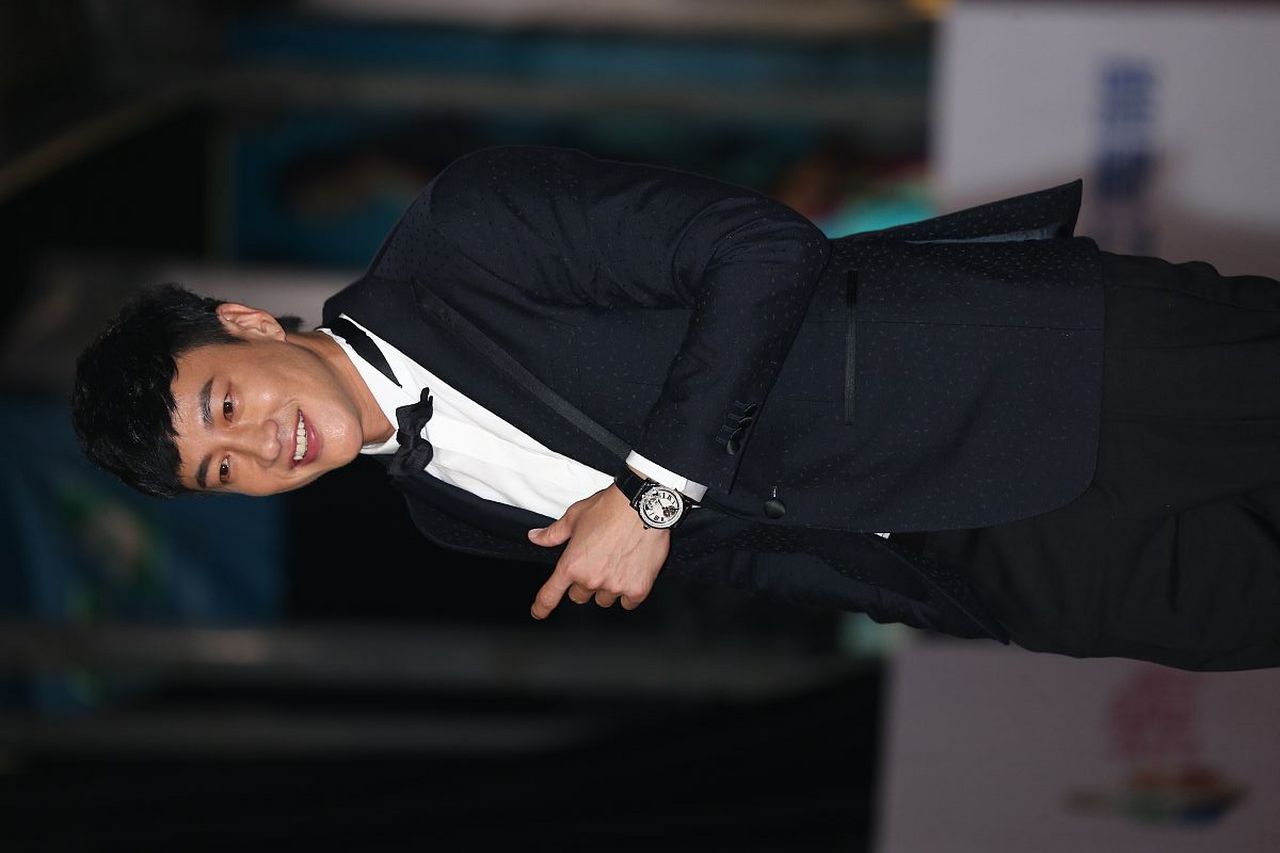 何润东结束夫妻异地生活,老婆peggy痛诉真实原因曝光 #何润东#  #46岁