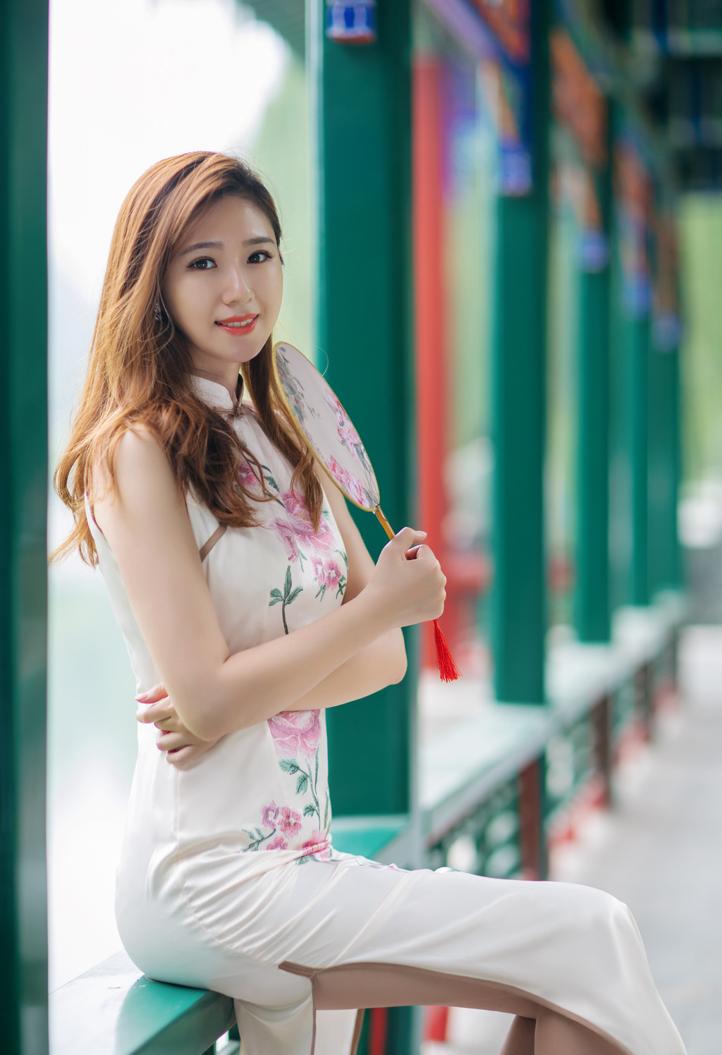 旗袍摄影:一园江南,佳人如玉无暇!