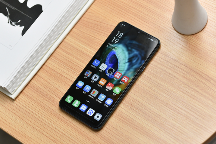 自由阅读安全护眼 海信双屏阅读手机a6l评测