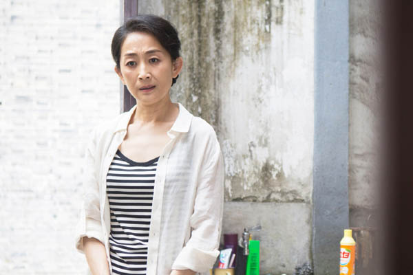 都挺好:苏明成求生欲很强,而苏母"重男轻女"让人气愤