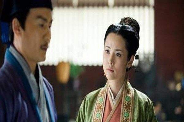 王重阳为何拒绝林朝英?跟岳不群拒绝妻子的原因类似,都很无奈