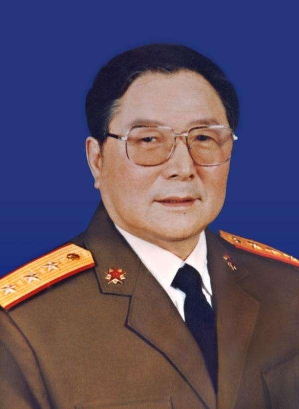 此人在1955年被授予少将军衔,1988年被授予上将军衔,享年100岁
