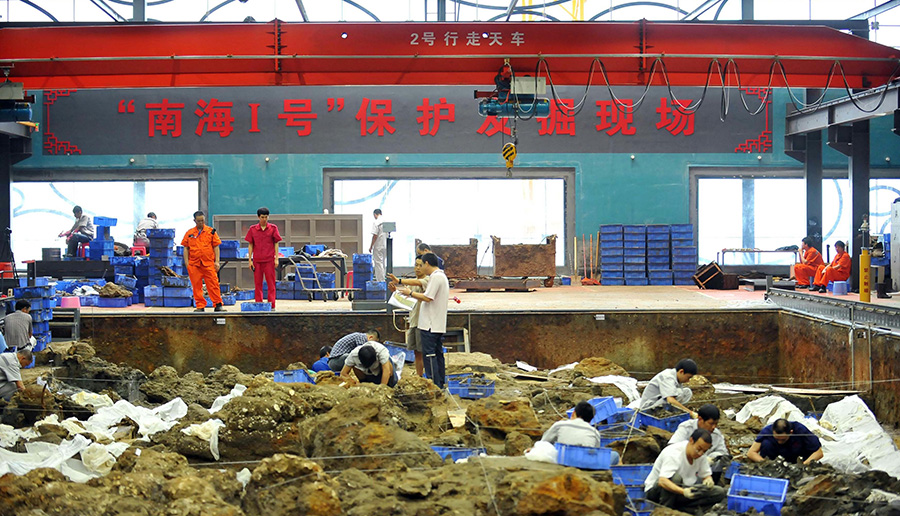 实拍南海1号沉船考古现场,船舱堆满宋代瓷器,图7让专家目瞪口呆