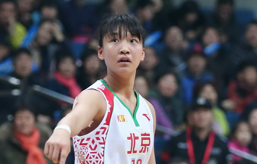 北京首钢女篮齐钰,前五场得分居国内球员第一!自称不想再当"宝宝"