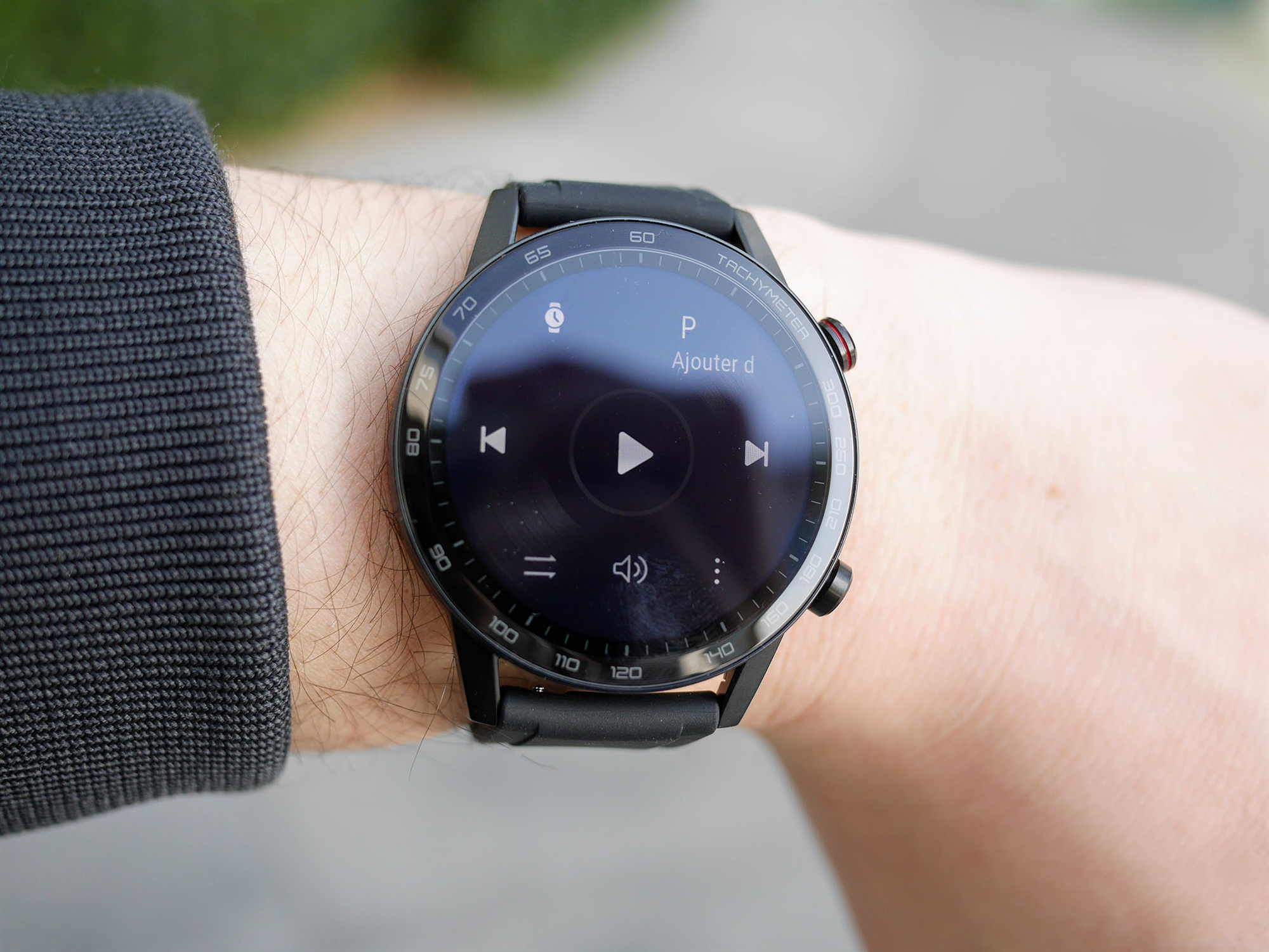 男女通吃的荣耀magicwatch 2,是帮你甩掉春节肉肉的好帮手!