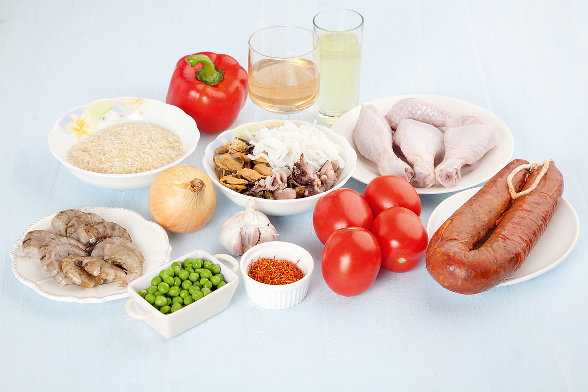 建议:  1,食补:  多吃富含卵磷脂,维生素e,维生素b等营养物质的食物