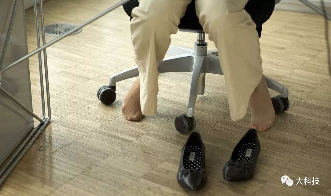 从脱鞋方式看你是什么样的人