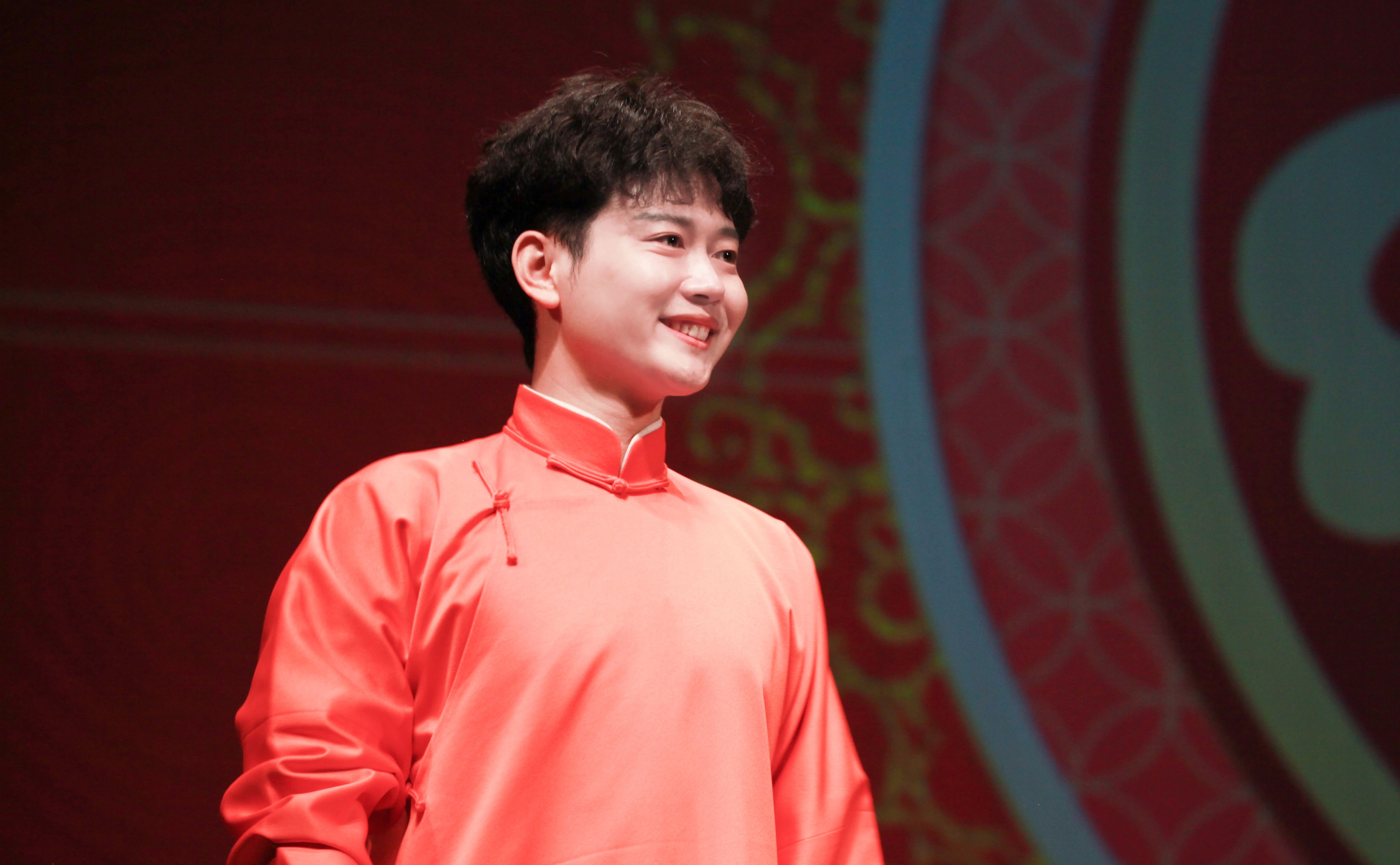 孟鹤堂笑起来温柔的样子简直太好看了,想把他每一个笑容都珍藏!