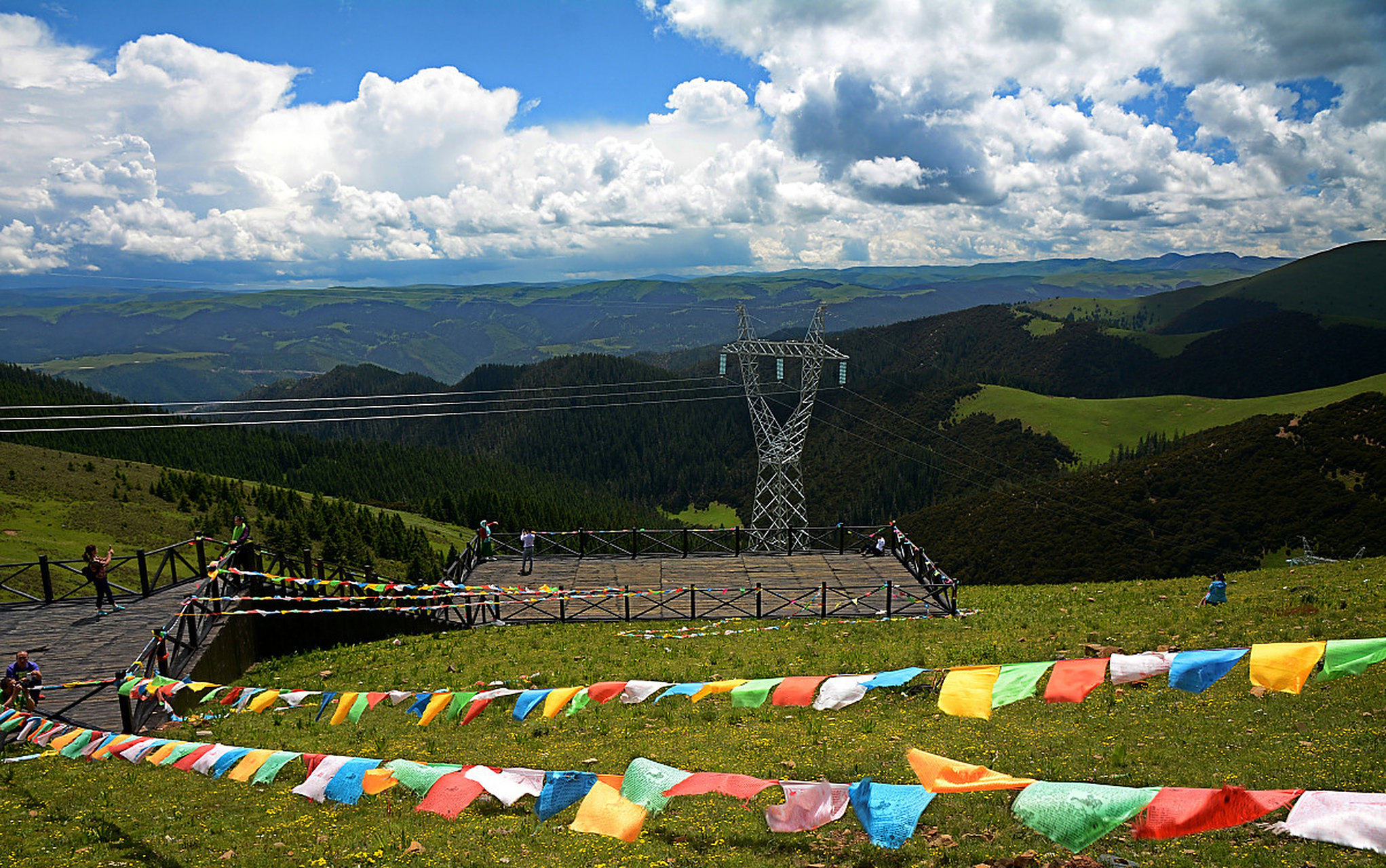 九色甘南,有一种质朴的感染力,给你深入骨髓的惊艳.