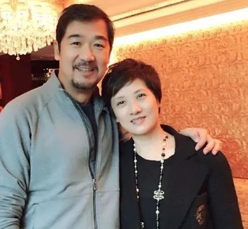 61岁邓婕近照曝光,因张国立和前妻的离婚协议,她一生无法生子