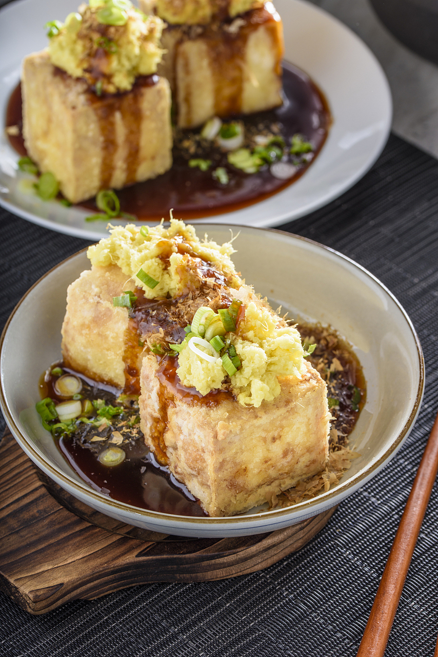 嗨,亲爱的美食探索者们,我是小童,也是一名对美食充满热情的佛山美食